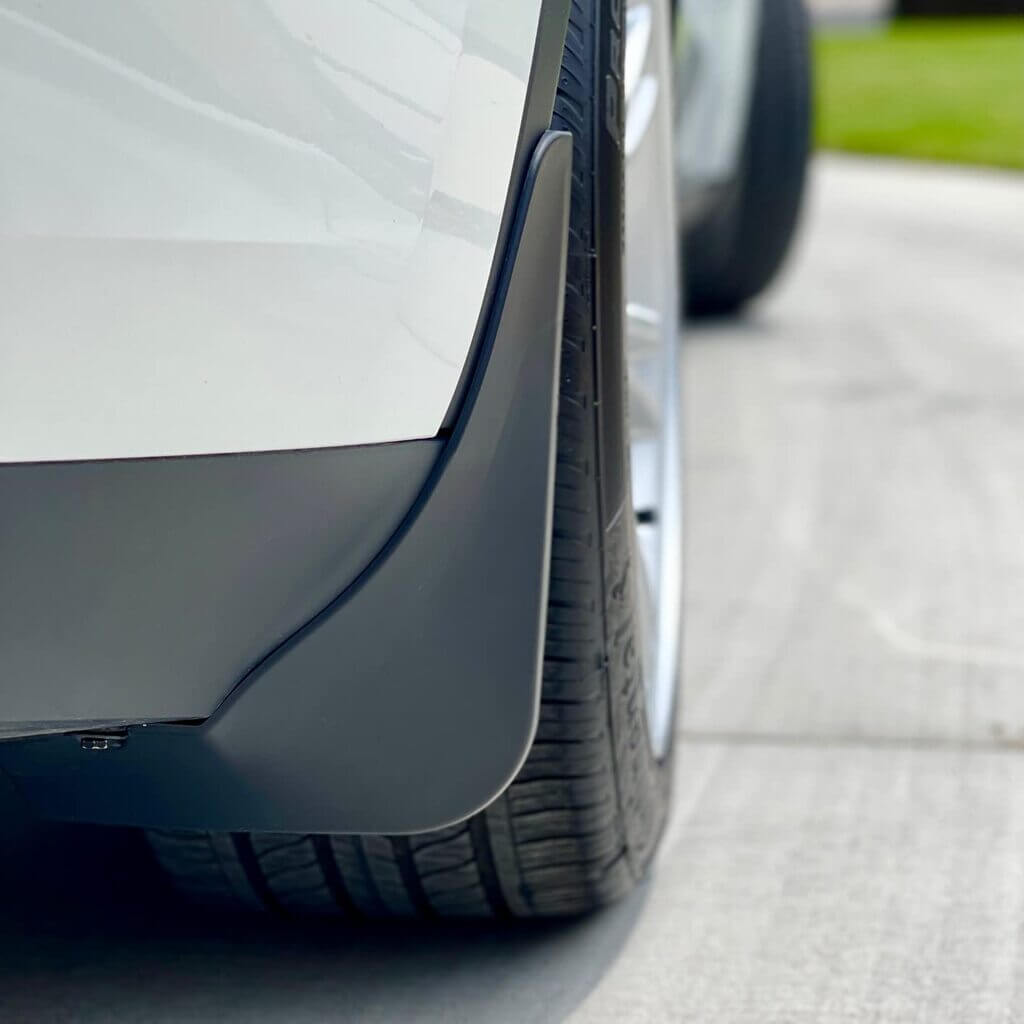 Model Y/3 Mud Flaps